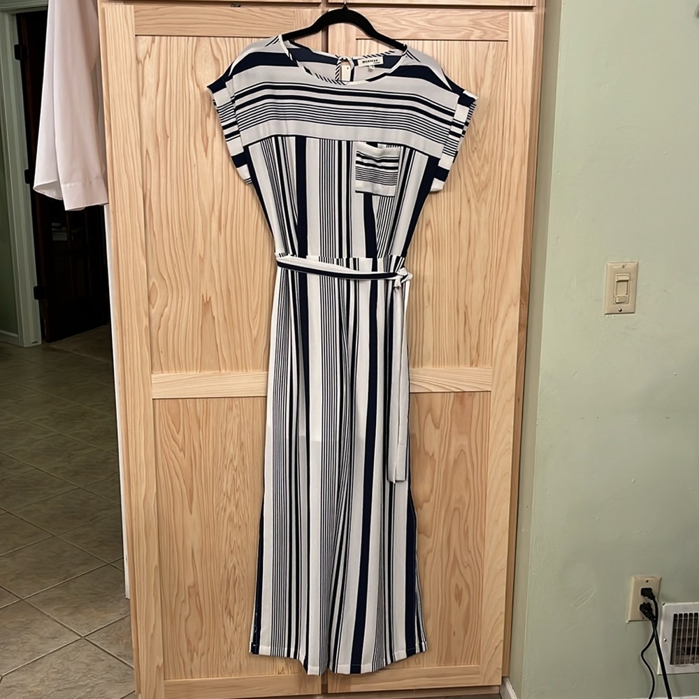 NWT Super Cute Monteau Jumpsuit size Large